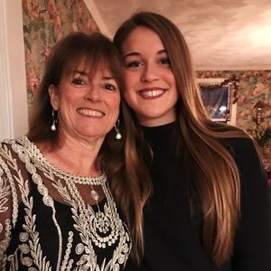 Meet your Posher, Caroline